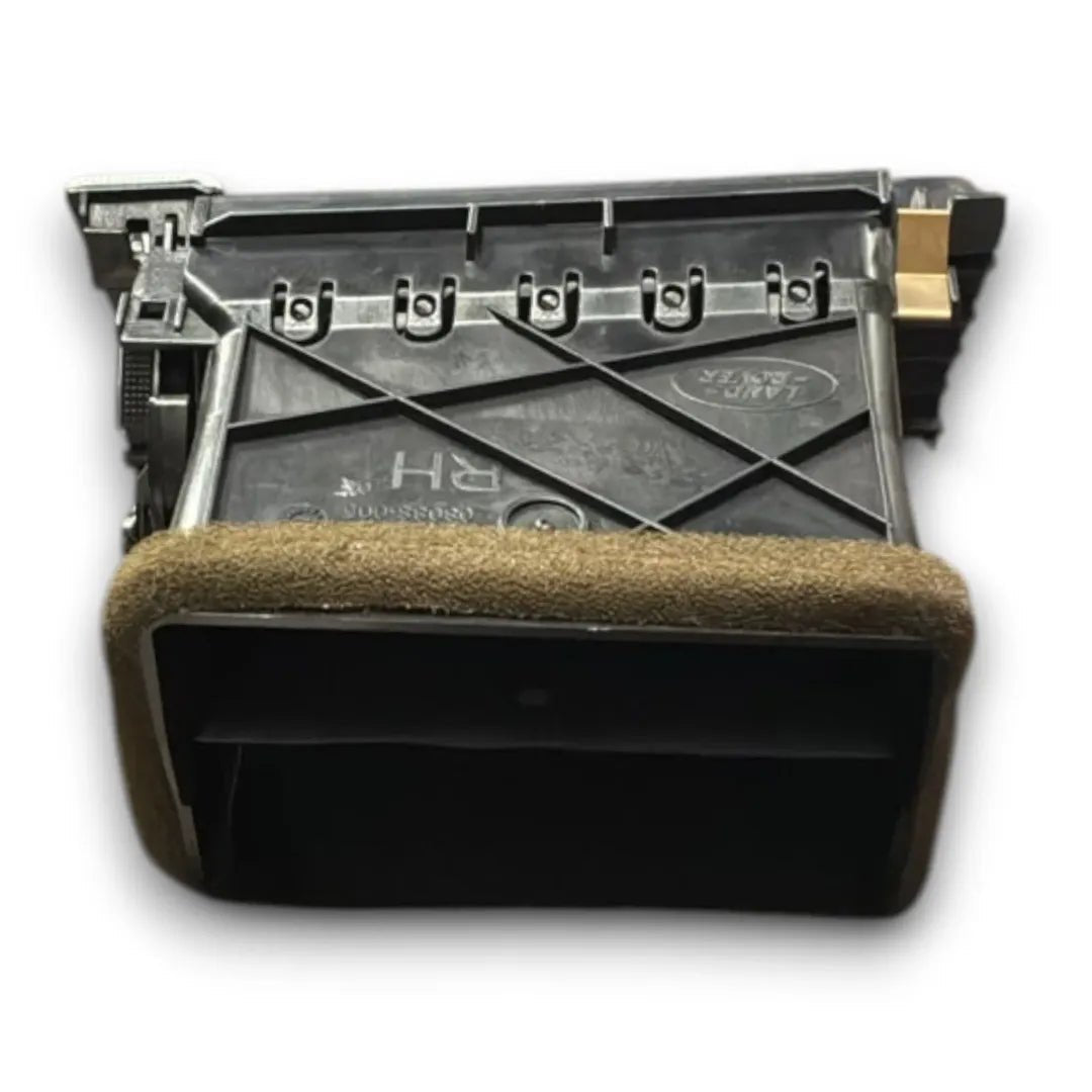 Dettaglio Bocchetta cruscotto destra Land Rover Range Rover Evoque 2011–2019 cod. BJ32018B08HB - foto 2