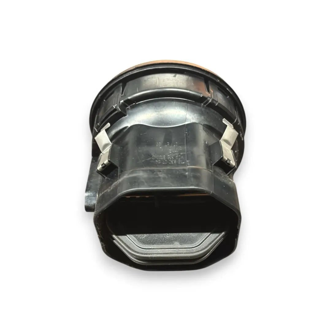 Dettaglio Bocchetta aria laterale cruscotto Mercedes-Benz Classe A W176 2012–2015 cod. A1768300754 - foto 2
