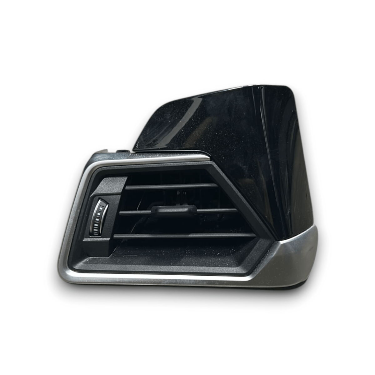 bocchetta aria sinistra bmw serie 4 gran coupé cod:6805796 (2020 >) - F&P CRASH SRLS - Ricambi Usati