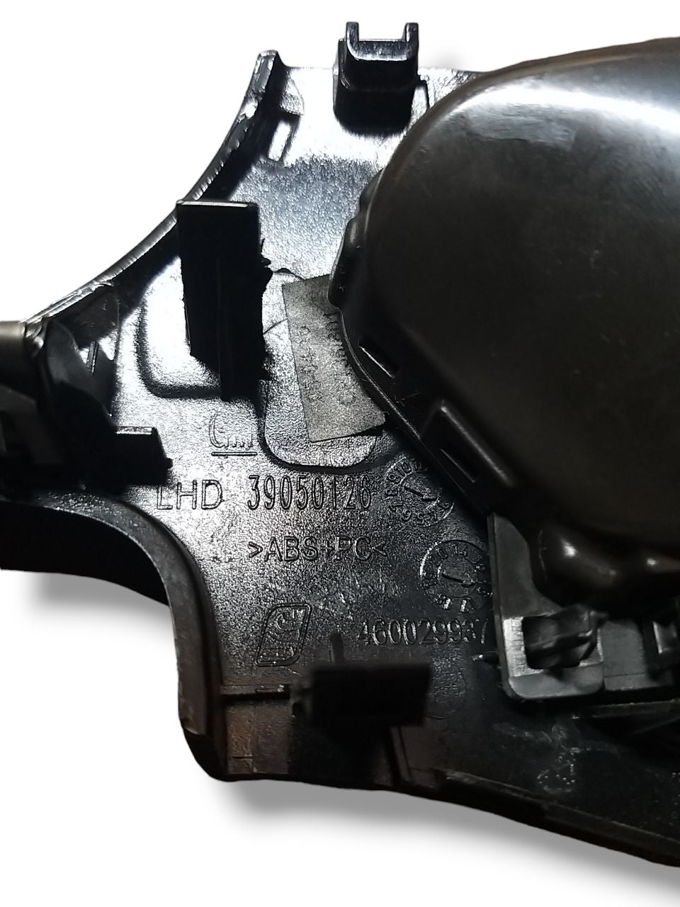 Bocchetta Aria Sinistra Opel Corsa E Cod : 39050126 - F&P CRASH SRLS - Ricambi Usati