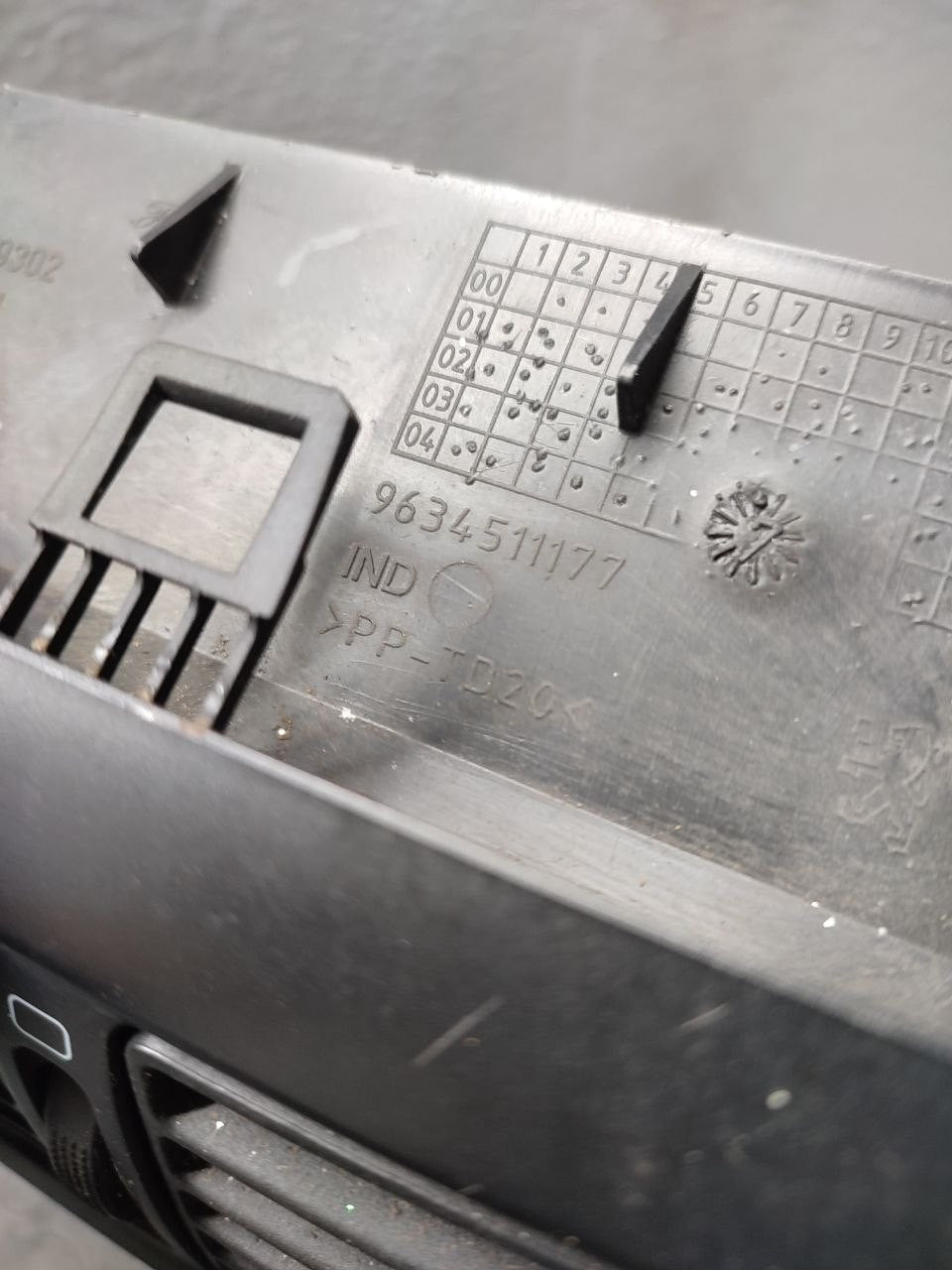 Bocchette Aria + Console Citroen Jumpy II serie (2009) Cod:9634511177 - F&P CRASH SRLS - Ricambi Usati