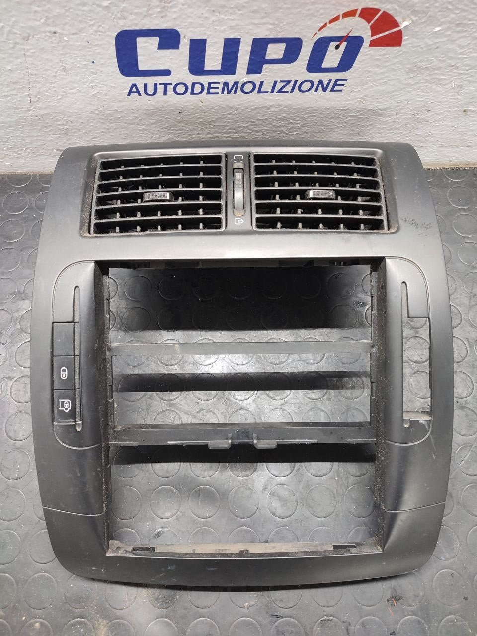 Bocchette Aria + Console Citroen Jumpy II serie (2009) Cod:9634511177 - F&P CRASH SRLS - Ricambi Usati