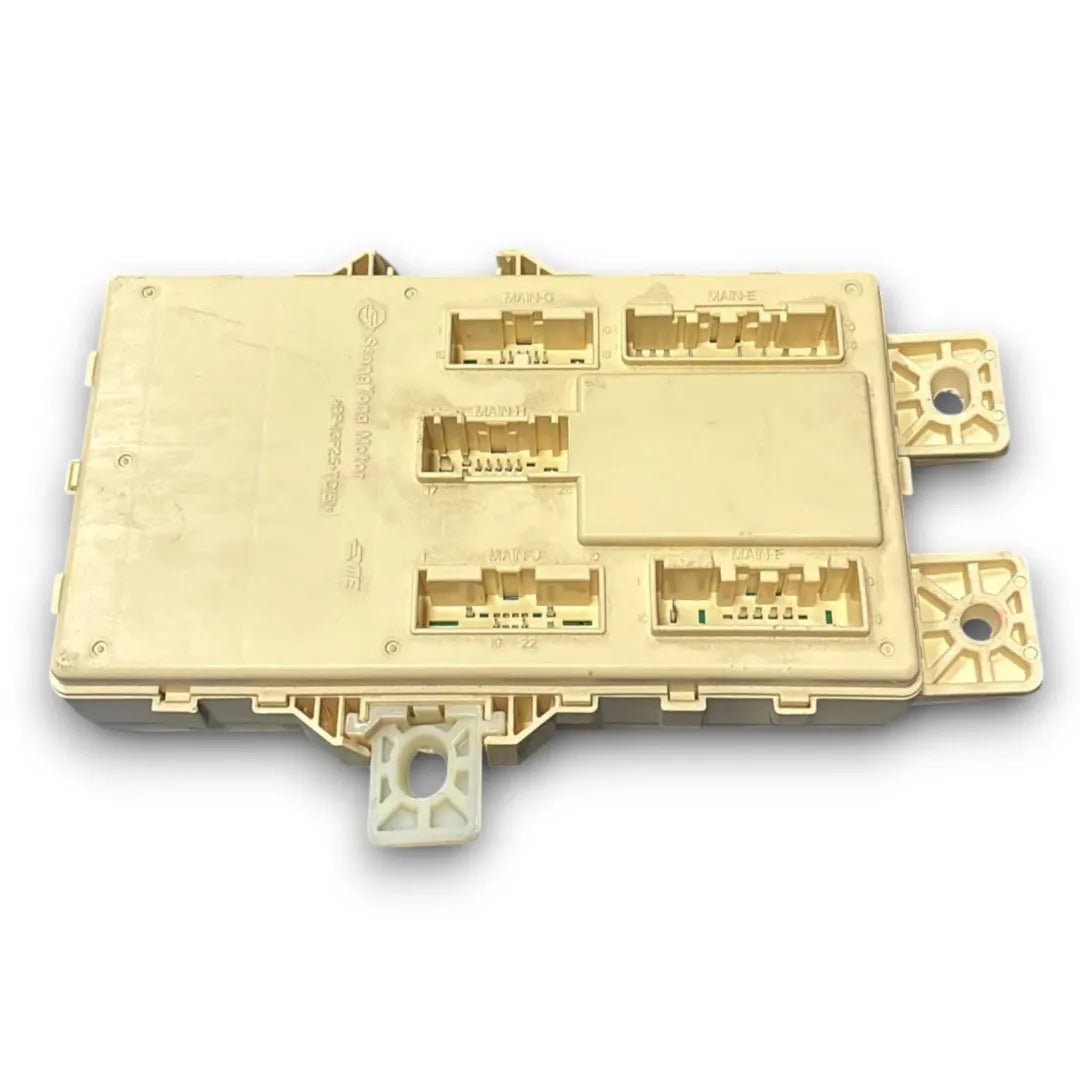 Dettaglio Body Computer SsangYong Tivoli dal 2018 cod. 8215035034 - foto 2