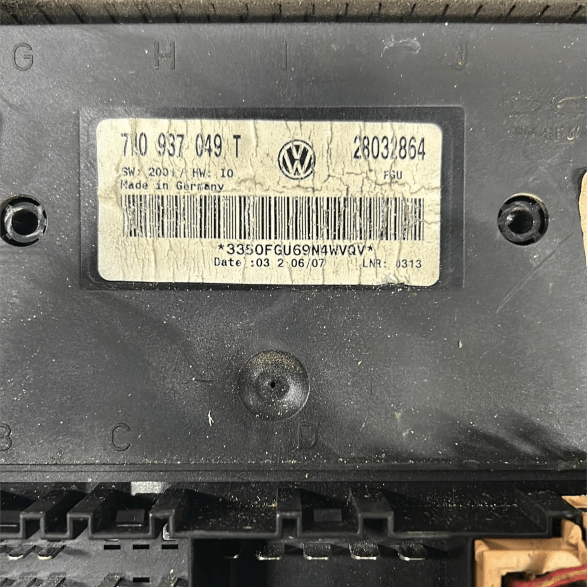 Body computer volkswagen transporter t5 2.5 diesel cod:7h0937049t (2003 > 2015) - F&P CRASH SRL - Ricambi Usati