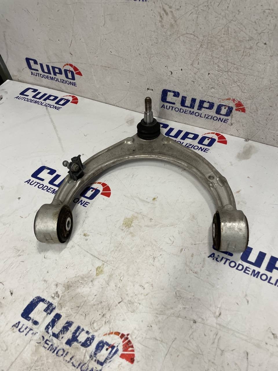 Braccio di controllo superiore anteriore sinistra Porsche Panamera 970 (3.0) 97034115101 - F&P CRASH SRLS - Ricambi Usati