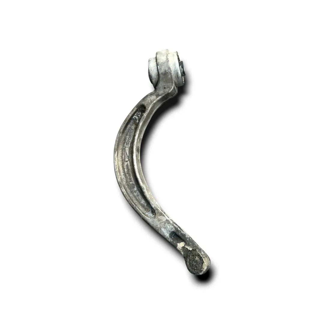 Dettaglio Braccio oscillante della sospensione inferiore sinistro Audi A4 2015–2019 OEM 8W0407693B - foto 2