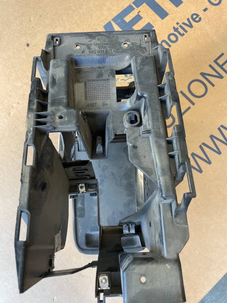 Bracciolo anteriore Volkswagen Golf mk7 - F&P CRASH SRLS - Ricambi Usati