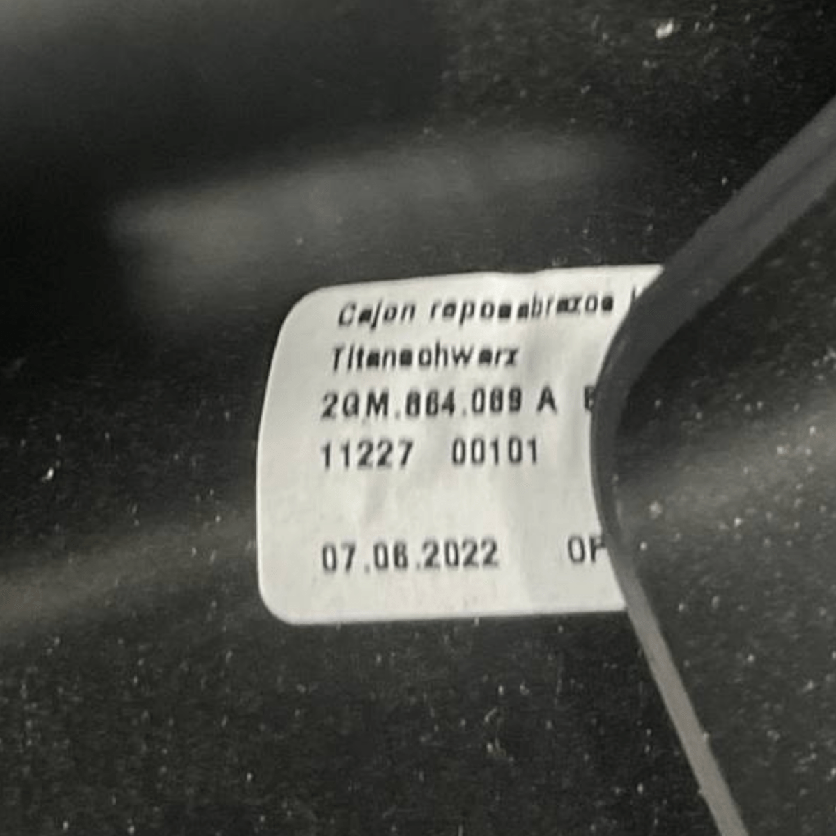 Bracciolo Centrale Volkswagen T - Cross (2019 - ) cod: 2GM864089A - F&P CRASH SRLS - Ricambi Usati