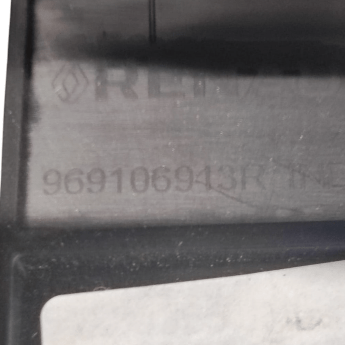 Bracciolo renault captur ii serie cod: 969106913r (2019 - ) - F&P CRASH SRLS - Ricambi Usati