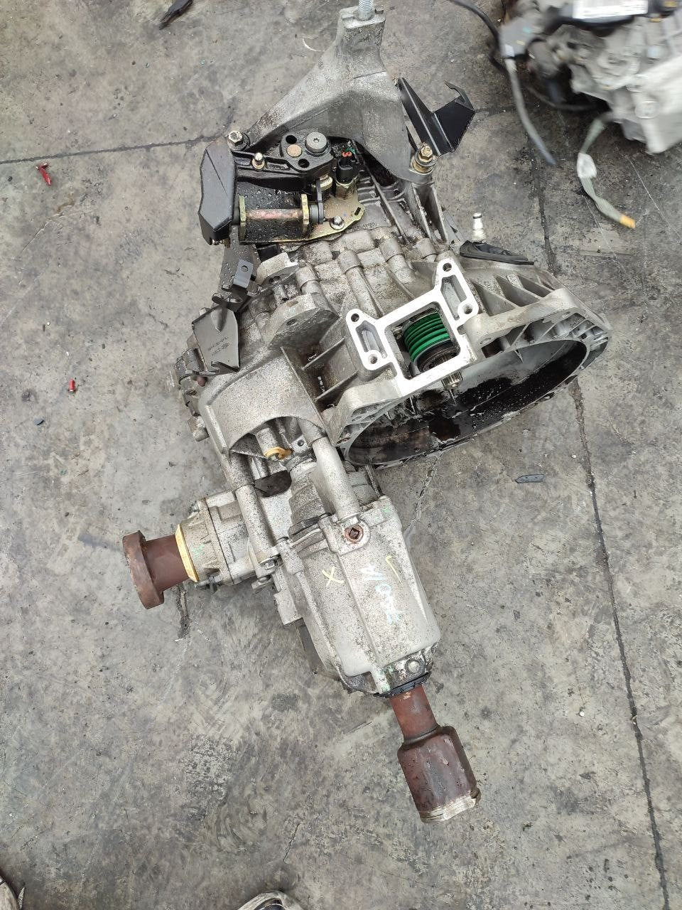 Cambio manuale 5m (no ripartitore) Jaguar X-type 2.5 v6 benz awd 2002 COD 1X4R-7F096 - F&P CRASH SRLS - Ricambi Usati