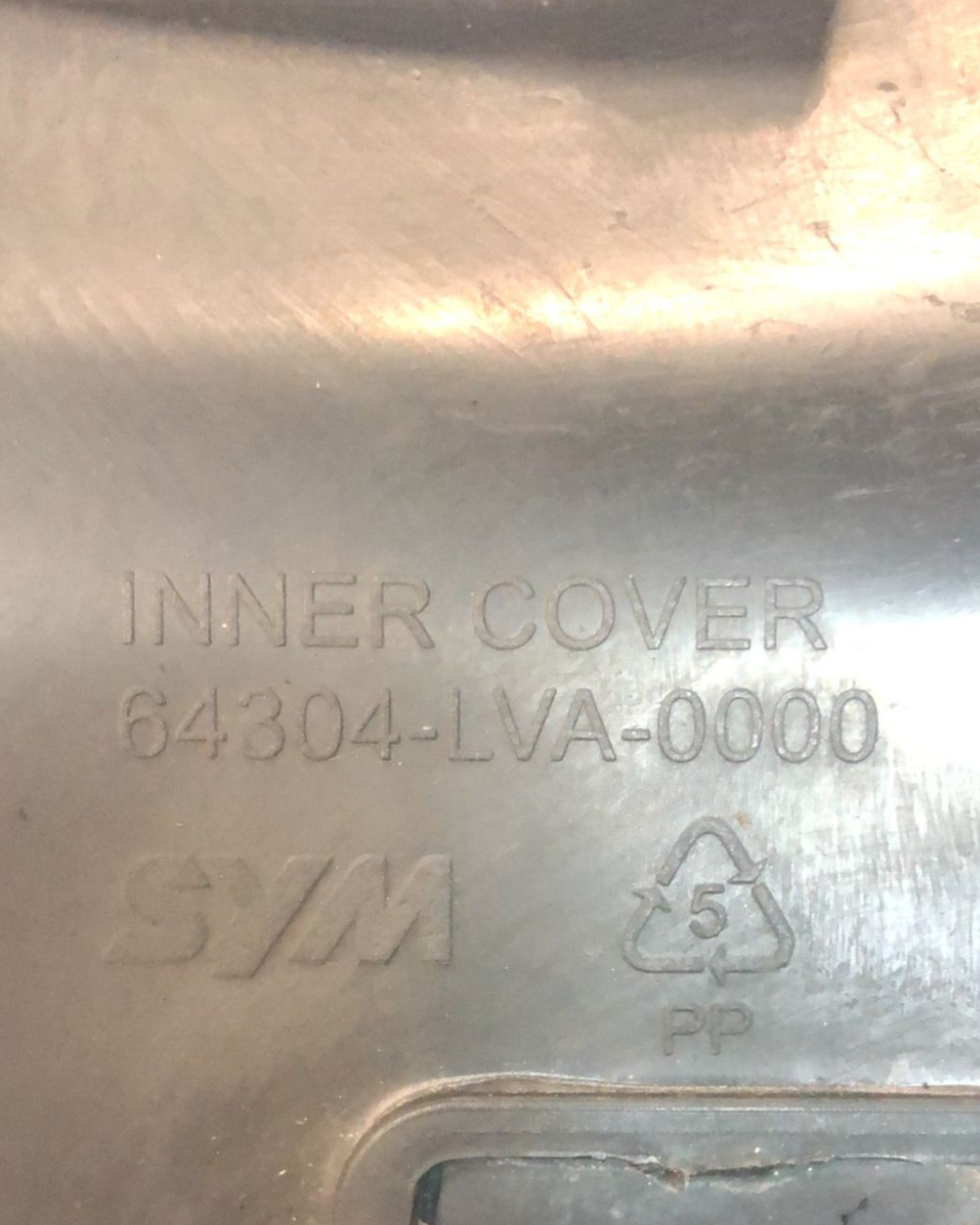 Carena retro Scudo Sym Joyride 200i Evo (2007 > 2017) cod:64304 - LVA - 0000 - F&P CRASH SRLS - Ricambi Usati