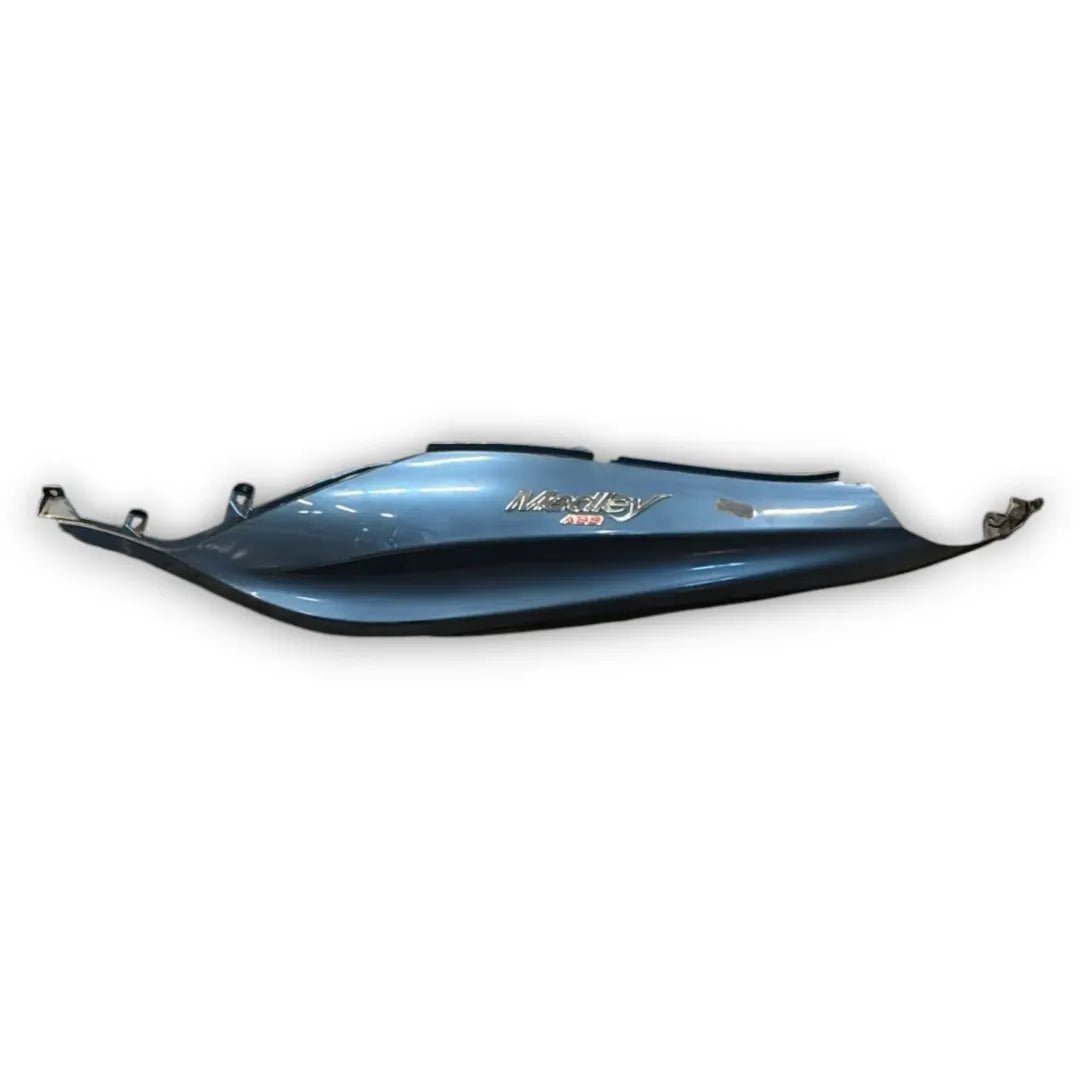 Carenatura anteriore laterale sinistra Piaggio Medley 2021–2025 OEM 1B006363 - F&P CRASH SRL - Ricambi Usati