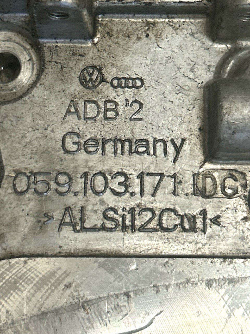 Carter Laterale Motore Audi A7 3.0 Diesel (2017 > ) cod.059103171DG - F&P CRASH SRLS - Ricambi Usati