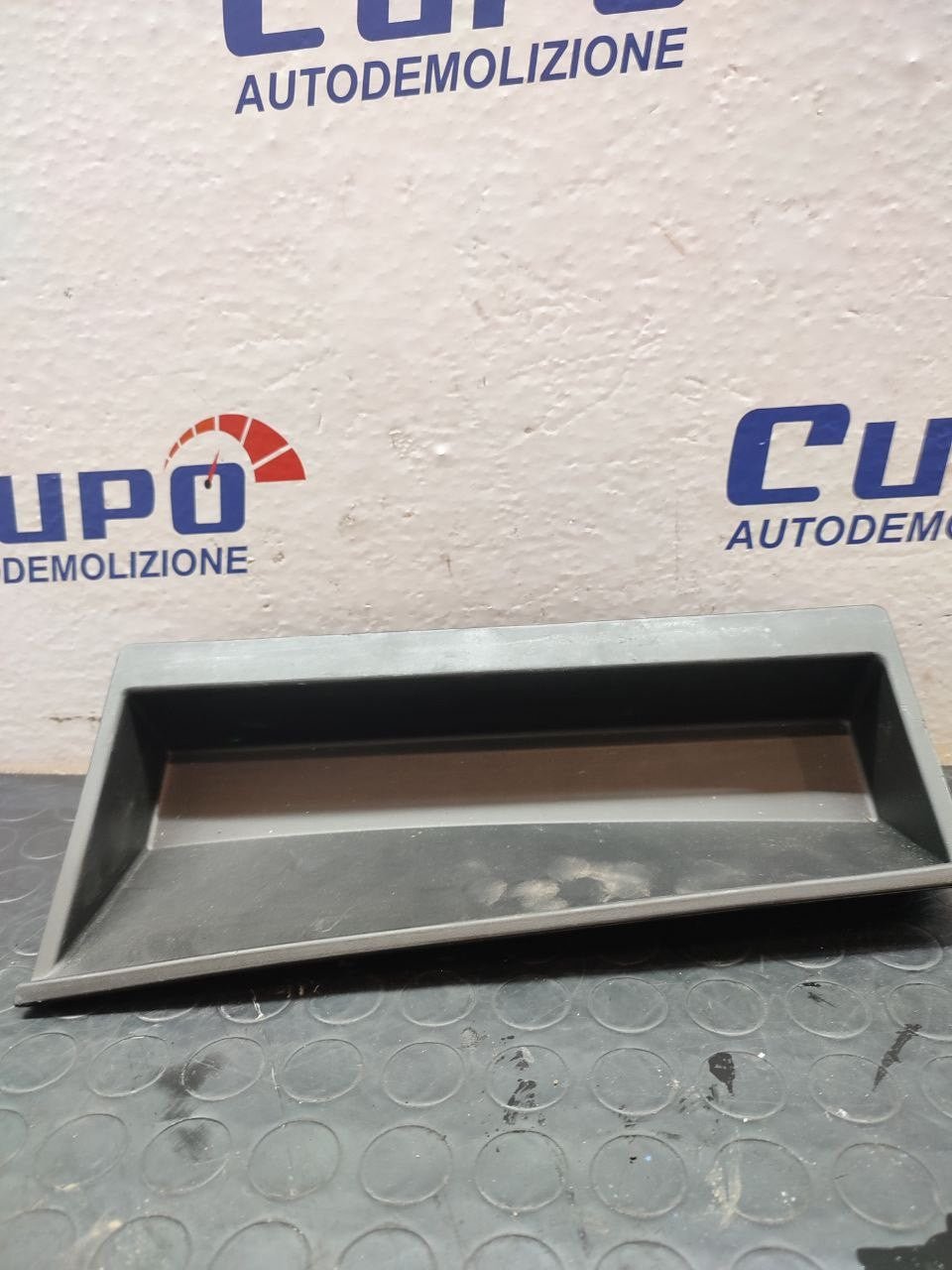 Cassetto porta oggetti lato sinistro FIAT PUNTO EVO 1.4 cod: 735485661 - F&P CRASH SRLS - Ricambi Usati