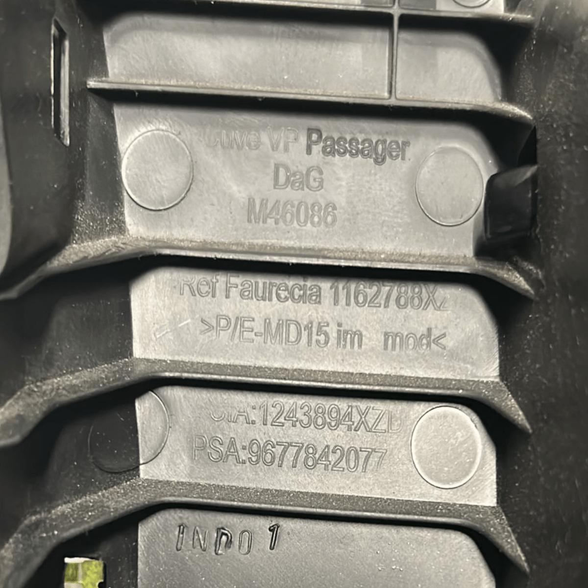 Cassetto / vano portaoggetti citroen c4 picasso cod:9677842077 (2013 > 2022) - F&P CRASH SRL - Ricambi Usati