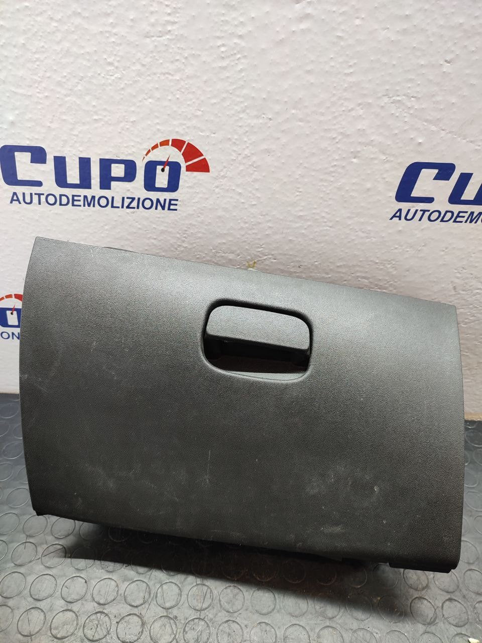 Cassetto / Vano Portaoggetti FIAT PUNTO EVO 1.3 (2012) cod: 735485660 - F&P CRASH SRLS - Ricambi Usati