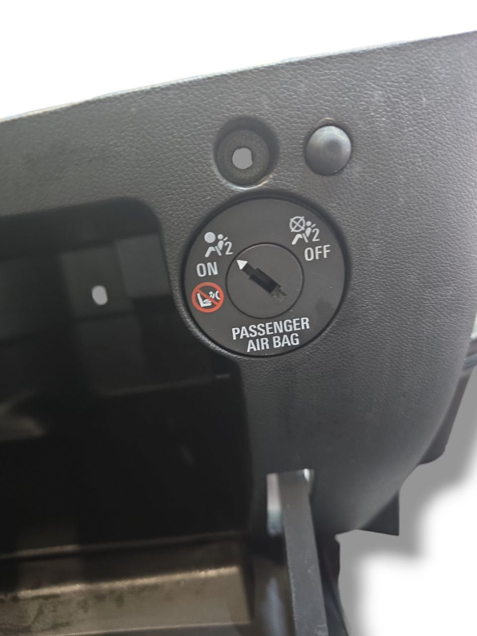 Cassetto / Vano Portaoggetti + Interruttore Airbag Opel Corsa E ( 2015> ) Cod : 39013999 - F&P CRASH SRLS - Ricambi Usati