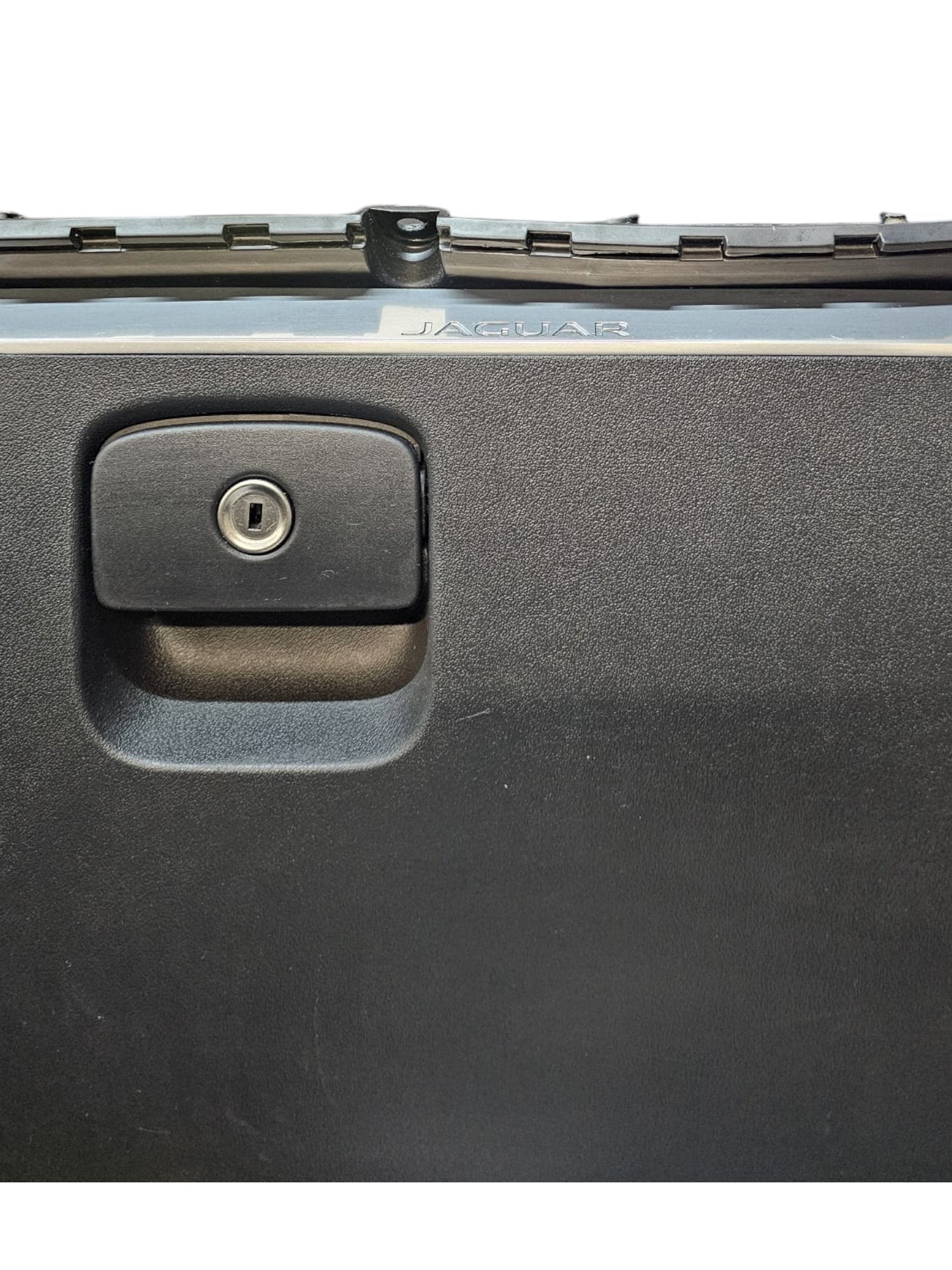 Cassetto / Vano Portaoggetti Jaguar F - Pace (2016 - >) Cod:CM80511 - F&P CRASH SRLS - Ricambi Usati