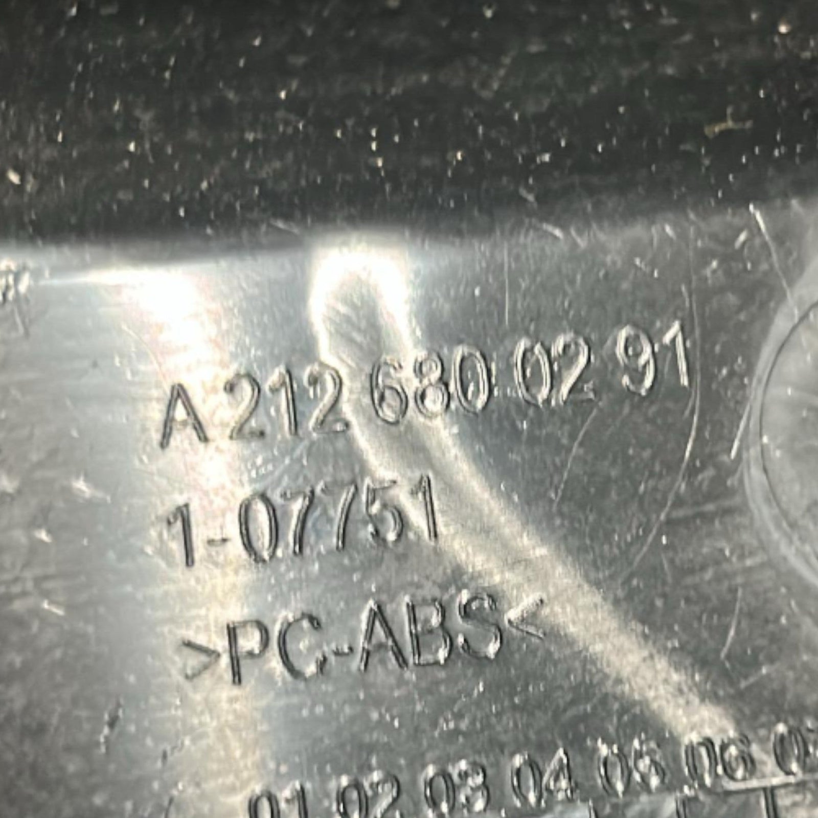 Cassetto / Vano Portaoggetti Mercedes Benz Classe E (W212) cod.A2126800291 (2009 > 2016) - F&P CRASH SRLS - Ricambi Usati