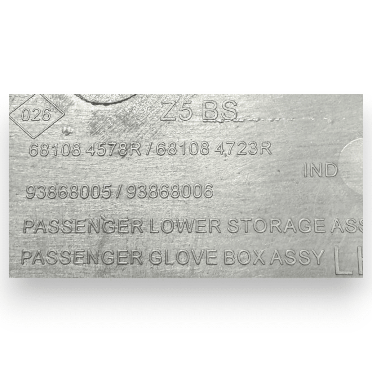 Cassetto / vano portaoggetti Renault Trafic III cod.681084578R (2014 - ) - F&P CRASH SRL - Ricambi Usati