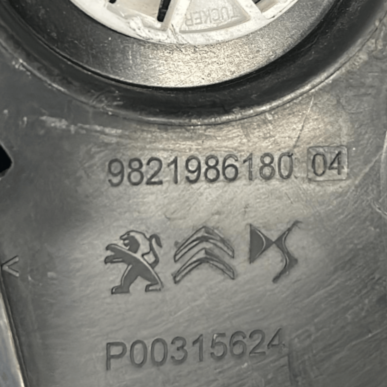 Cavi / Cablaggio Elettrico Peugeot 308 III cod.9835647980 1.6 Hybrid (2021 > ) cod.9821986180 Presa Di Ricarica - F&P CRASH SRLS - Ricambi Usati