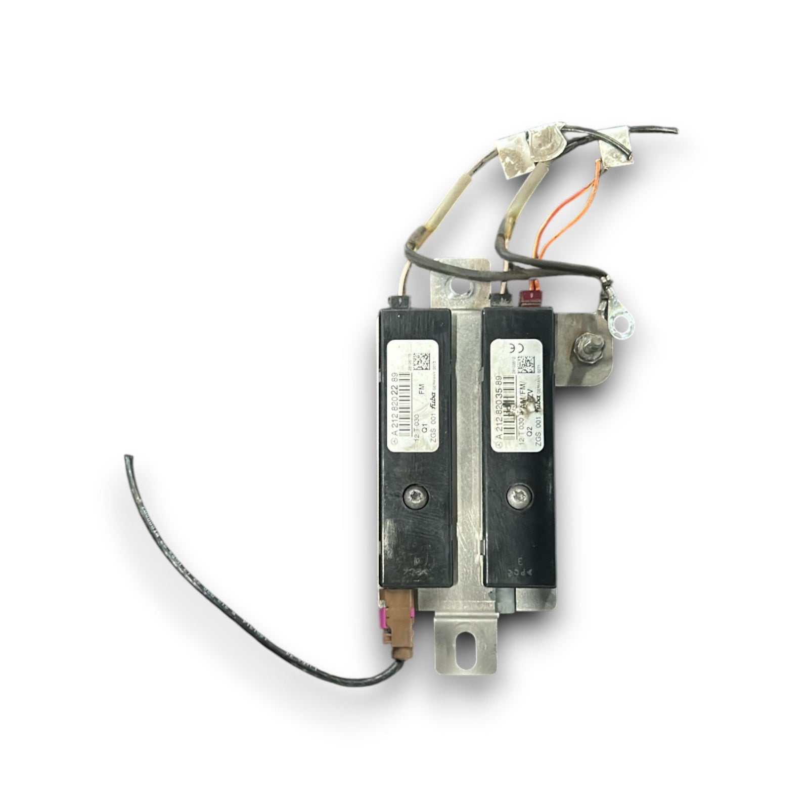 Centralina / Amplificatore Antenna Mercedes Benz Classe E (W212) cod.A2128202289 (2009 > 2016) cod.A2128203589 - F&P CRASH SRLS - Ricambi Usati