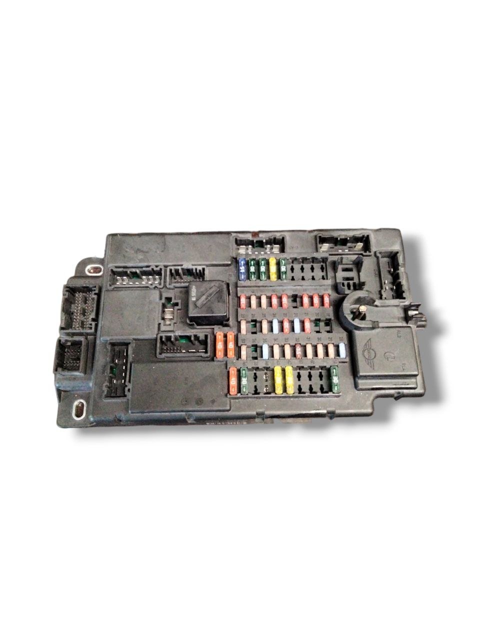 Centralina / Body computer Mini Cooper R53/55/56 1.6 Benzina (2007 - 2013)cod.519317010 - 10681810 - F&P CRASH SRLS - Ricambi Usati