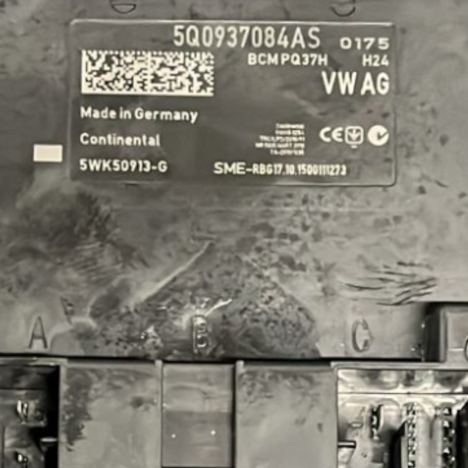 Centralina Comfort Volkswagen Golf VII cod:5Q0937084AS (2012 >2021) - F&P CRASH SRLS - Ricambi Usati