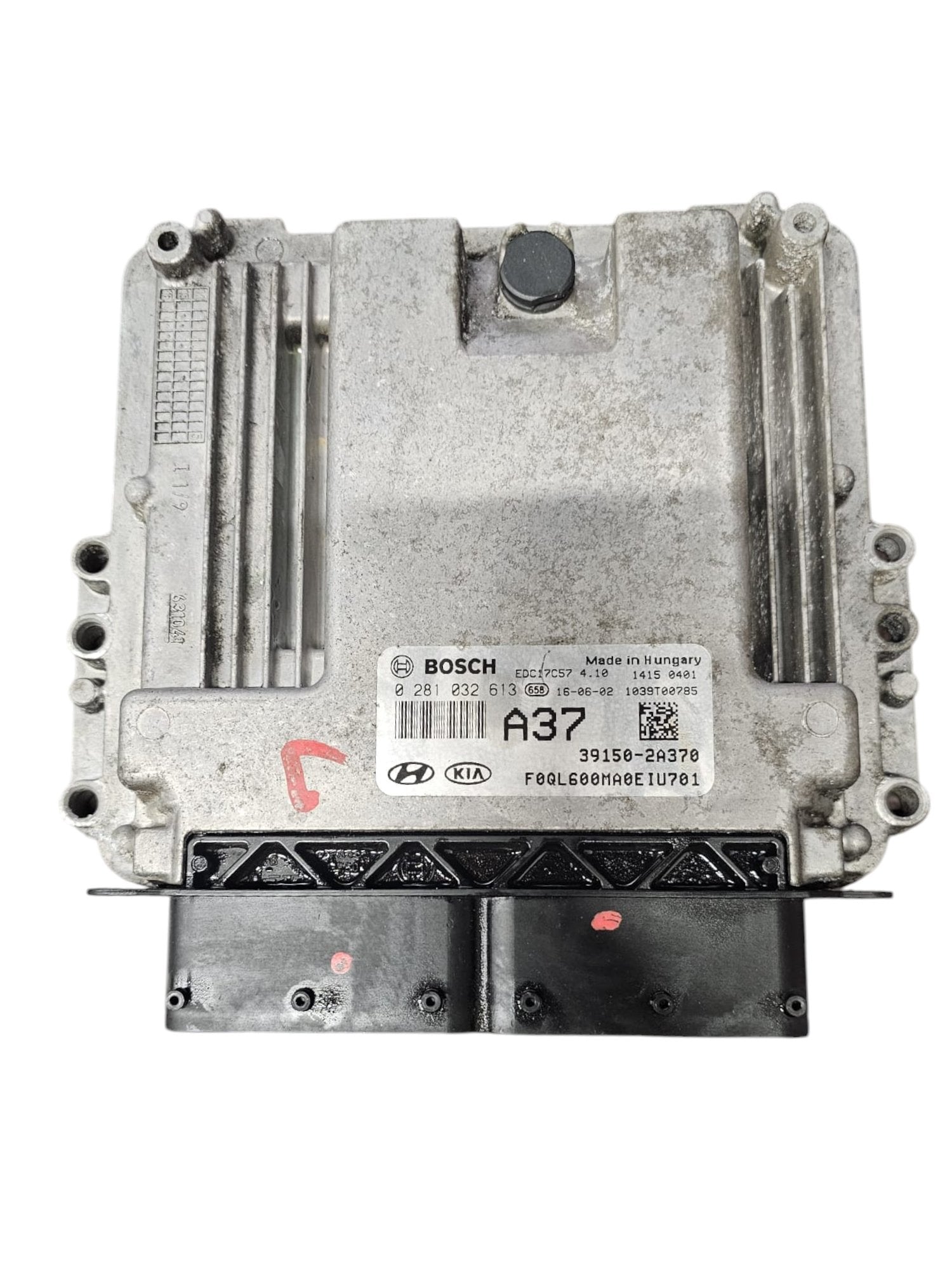 Engine ECU Control Unit Kia Sportage 1.7 Diesel (2016 - 2021) Code: 0281032613 / 39150 - 2A370 - F&P CRASH SRLS - Used Parts