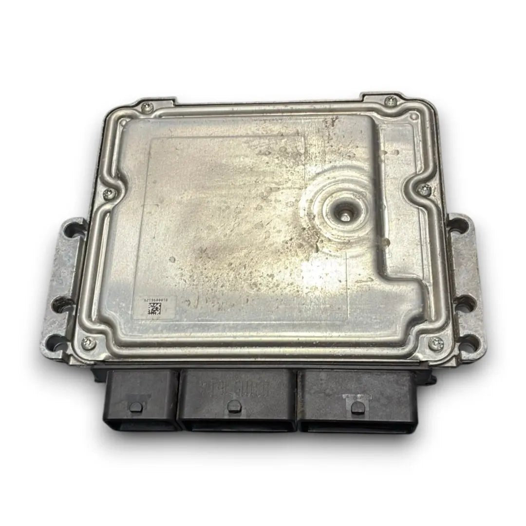 Centralina ECU motore Renault Clio 4ª Serie cod. 237106319R - F&P CRASH SRL - Ricambi Usati