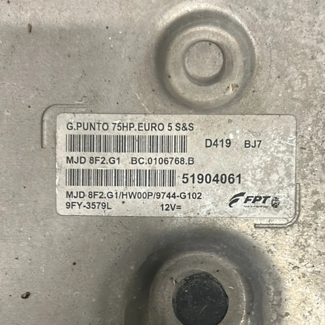 Dettaglio Centralina iniezione Fiat Grande Punto 2005–2008 OEM 51825024 - foto 3