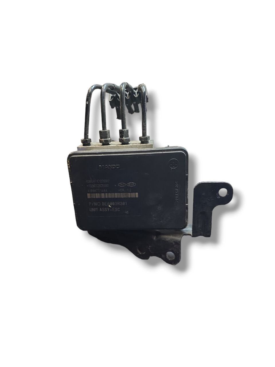 ABS Pump Control Unit Kia Sportage SL 1.7 Diesel (2010 - 2016) Code: A1000717AAA - F&P CRASH SRLS - Used Parts