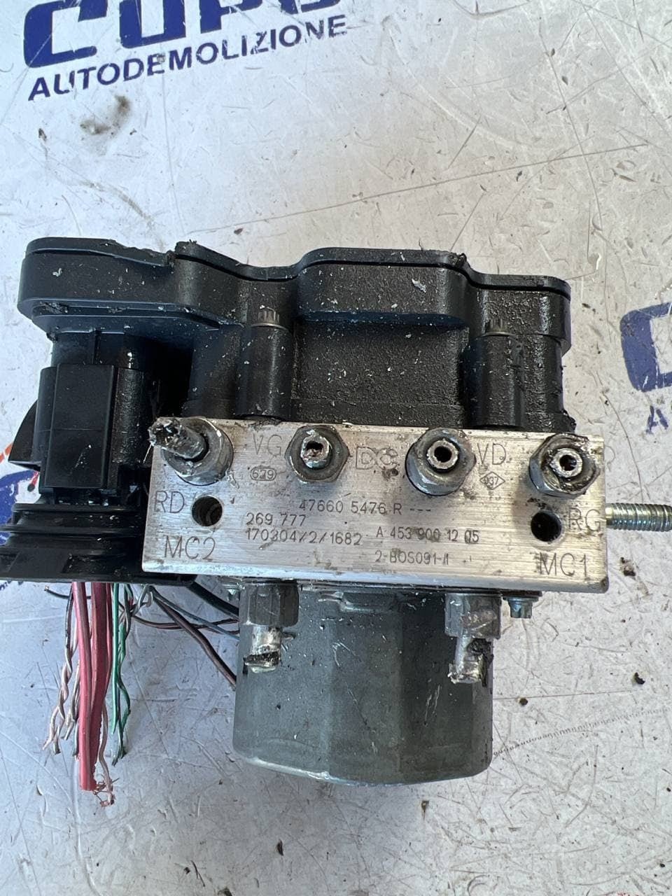 Centralina pompa Abs Renault Twingo III 1.0 sce 71 cv 2015 - F&P CRASH SRLS - Ricambi Usati