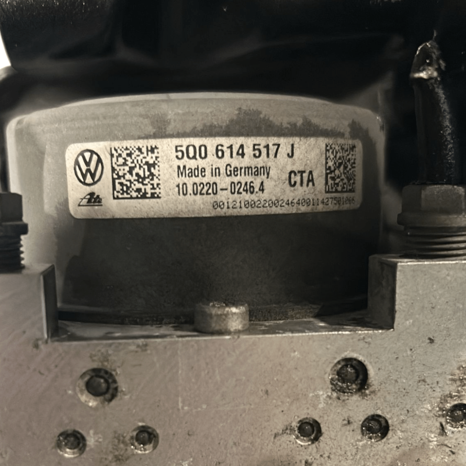 Centralina Pompa Abs Skoda Octavia 1.4 Benzina cod:5Q0907379K (2013 > 2019) - F&P CRASH SRLS - Ricambi Usati