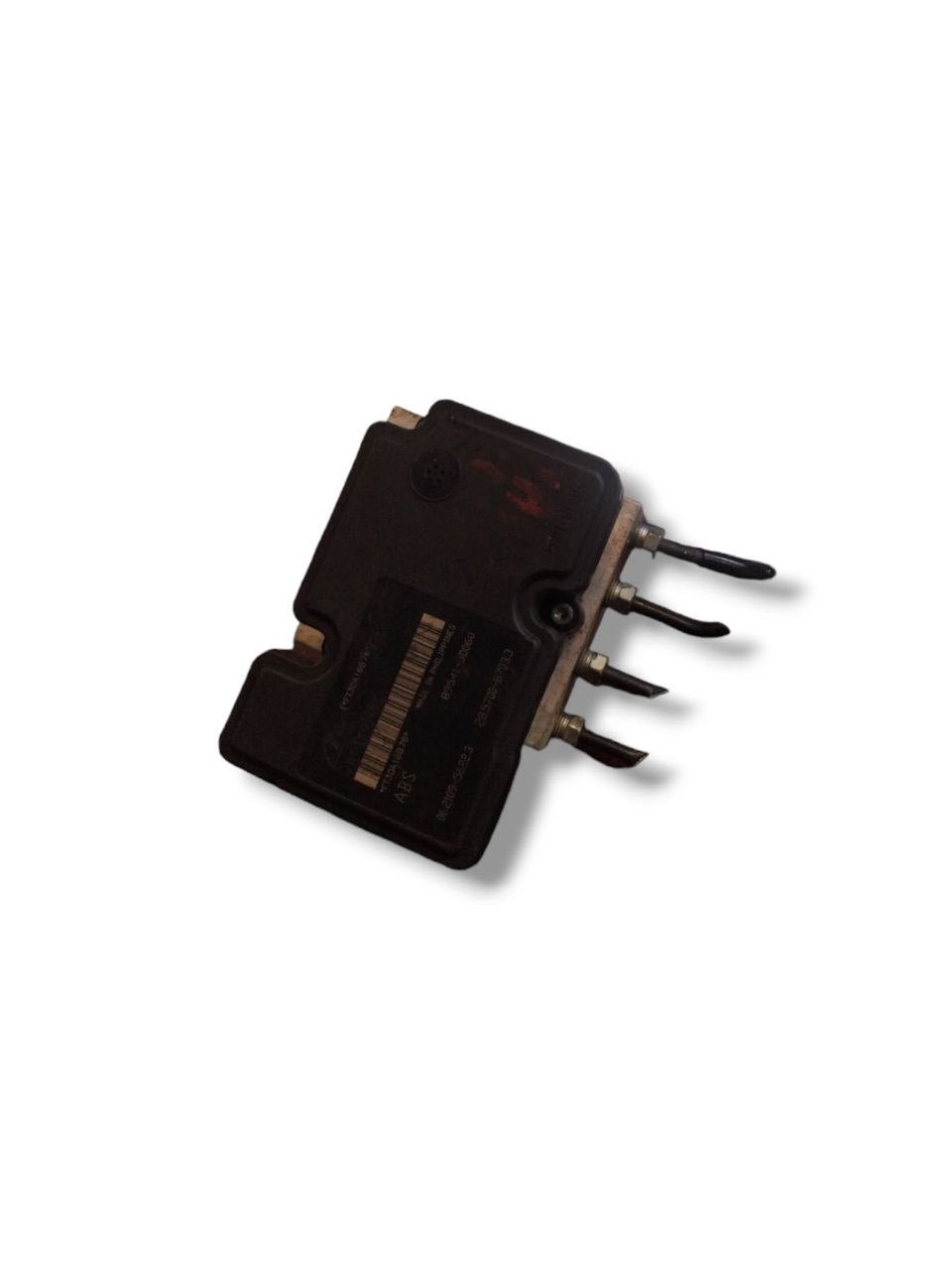 Centralina + Pompa Abs Toyota Yaris 1.4 Diesel ( 2012 ) cod.44510-0D110 - F&P CRASH SRLS - Ricambi Usati