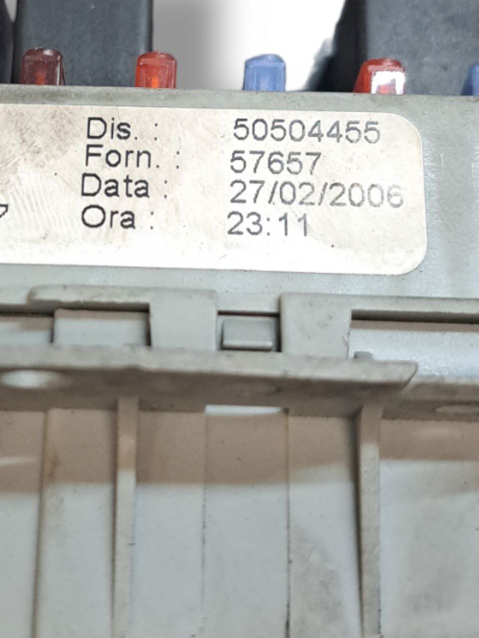 Centralina portafusibii scatola fusibili Alfa Romeo 159 1.9 JTD (2006) COD:50504455 - F&P CRASH SRLS - Ricambi Usati