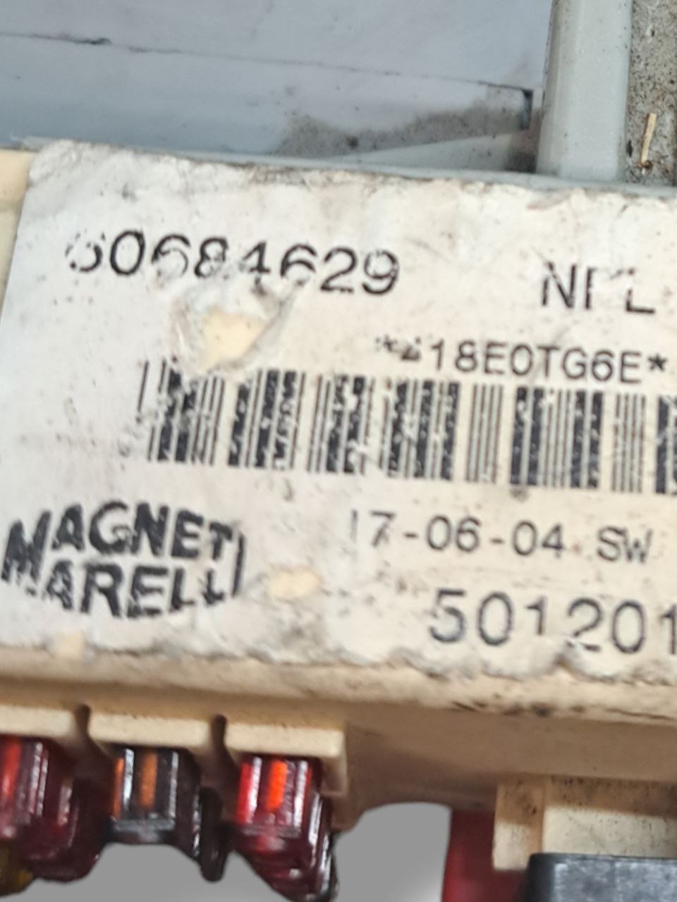 Centralina portafusibii scatola fusibili Alfa Romeo GT 1.9 JTD (2000 - 2010) COD:60684629 - F&P CRASH SRLS - Ricambi Usati