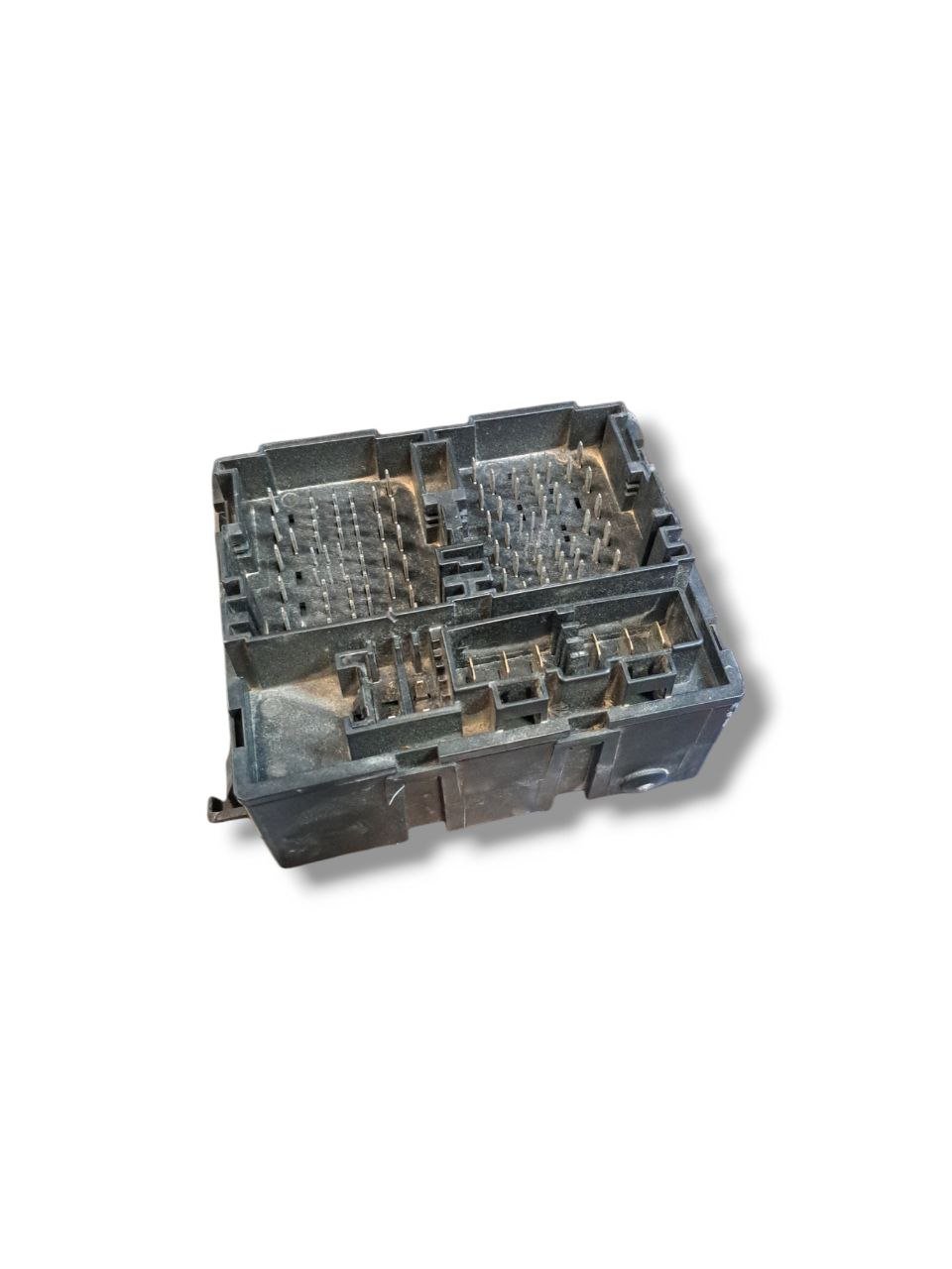 Centralina Portafusibili / Scatola Fusibili Fiat Freemont 2.0 diesel (2007 - 2015) COD:68068355AB - F&P CRASH SRLS - Ricambi Usati