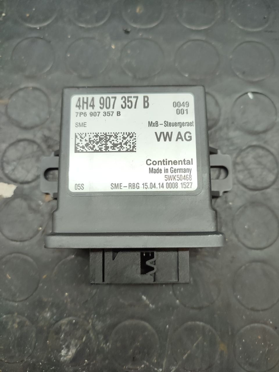Centralina regolazione profondità fari Audi A8 ( D4 ) cod 4h4907357b - F&P CRASH SRLS - Ricambi Usati