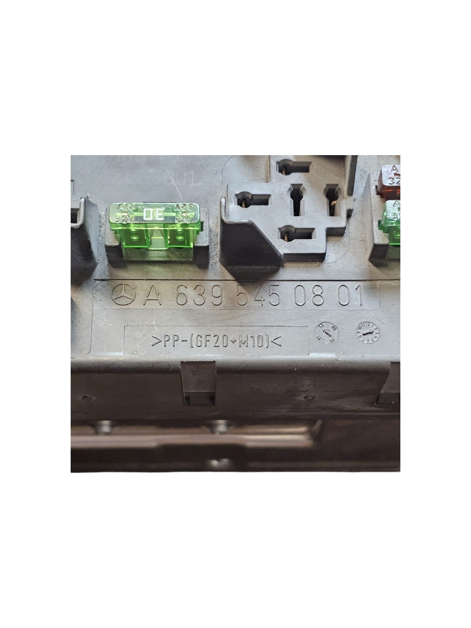 Centralina / Scatola Fusibili Mercedes Viano / Vito W639 2.2 Diesel Cod:A6395450801 / 6399005400 (2003 - 2013) - F&P CRASH SRLS - Ricambi Usati