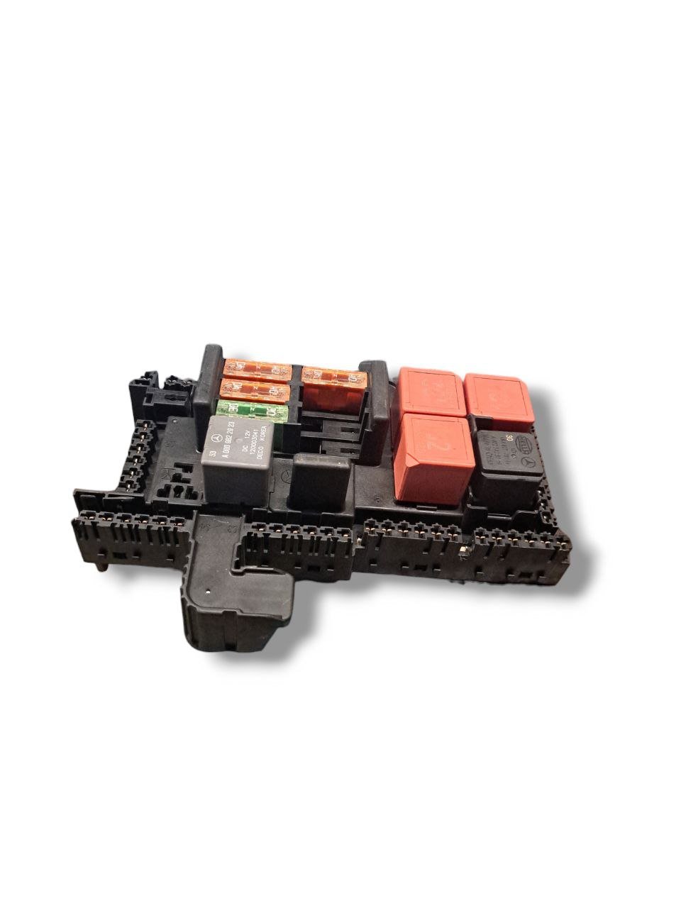 Centralina Scatola PortaFusibili Mercedes - Benz Classe C W205 COD:A2059068501 (2014>) 1.6 Diesel - F&P CRASH SRLS - Ricambi Usati