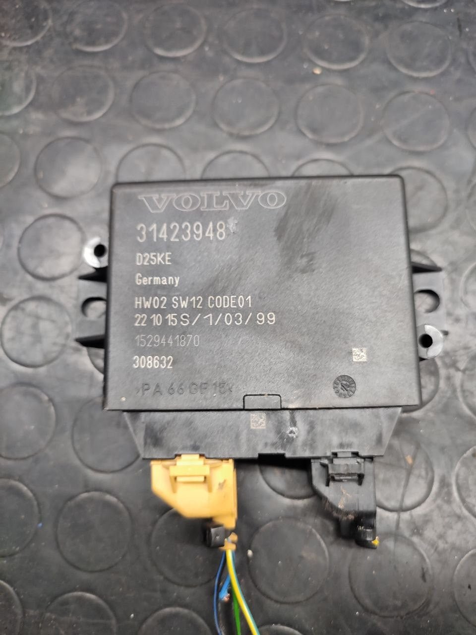 Centralina sensori di parcheggio Volvo XC60 ( 2014 ) cod 31423948 - F&P CRASH SRLS - Ricambi Usati