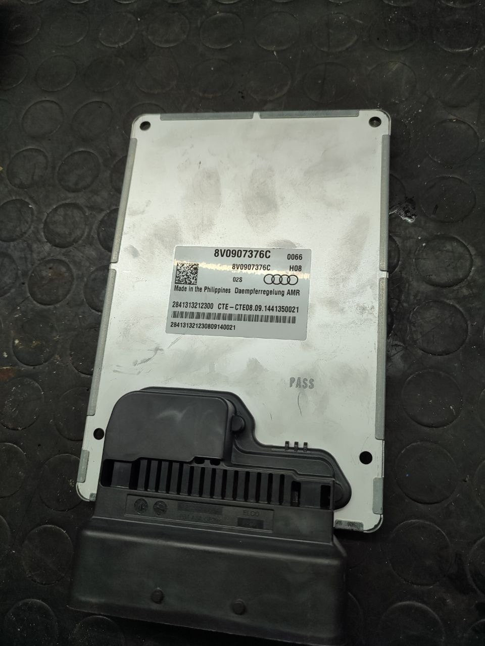 Centralina sospensioni attive Audi S3 ( 8v1 - 2016 ) 2.0 tfsi cod 8v0907376c - F&P CRASH SRLS - Ricambi Usati