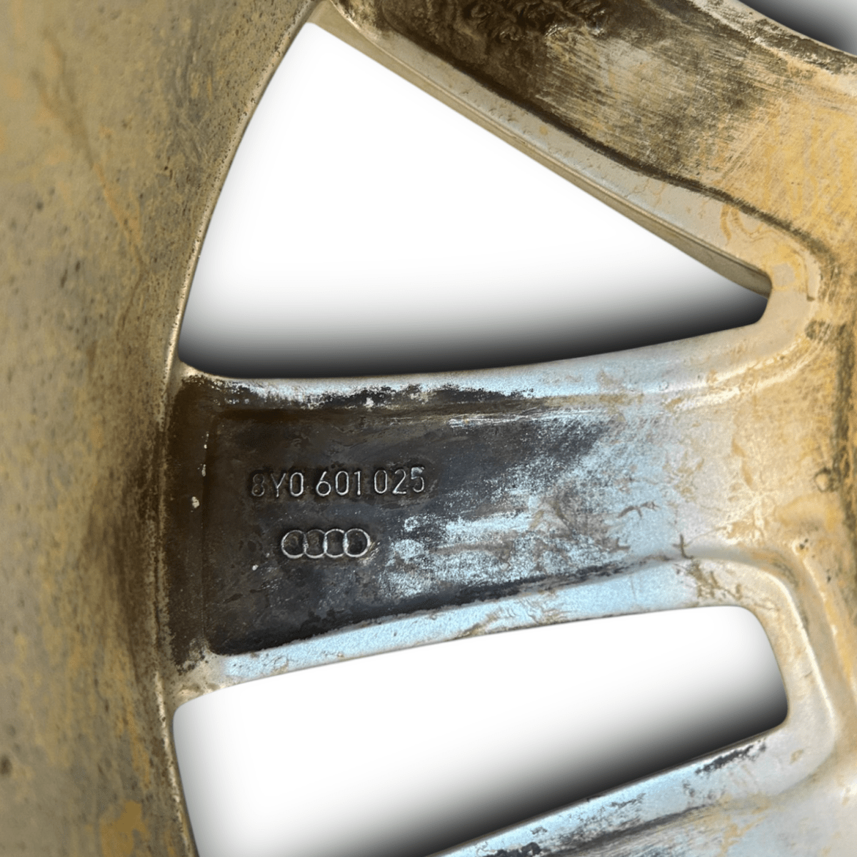 Cerchi in lega audi a3 8y cod:8YU0601025 (205/55 r16) (2020 >) - F&P CRASH SRLS - Ricambi Usati