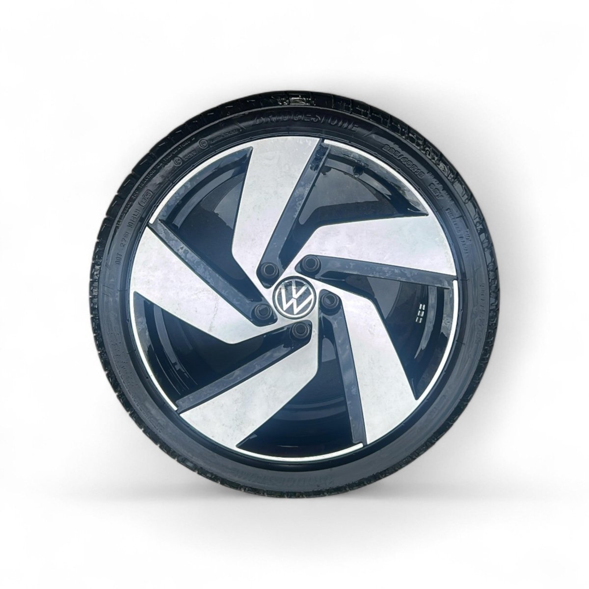 Cerchio in lega (diamantato) Volkswagen Golf VIII cod.5h0601025h (5 fori / 225 / 40 r18) (2019) - F&P CRASH SRLS - Ricambi Usati