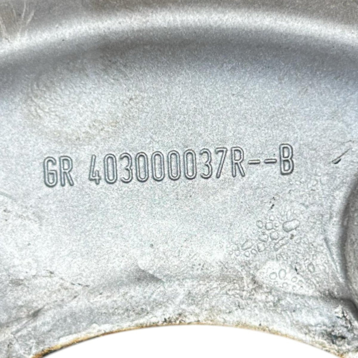 Cerchio In Lega Renault Master III cod.403000037R (5 Fori / 215 / 65 R16) (2014 > ) cod.8200684598 - F&P CRASH SRLS - Ricambi Usati