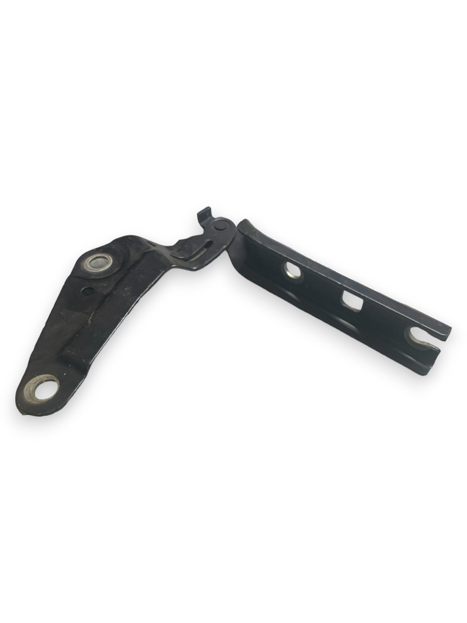 Cerniera cofano motore sinistro Volkswagen T-Roc (2018) cod.2GA823301B - F&P CRASH SRLS - Ricambi Usati