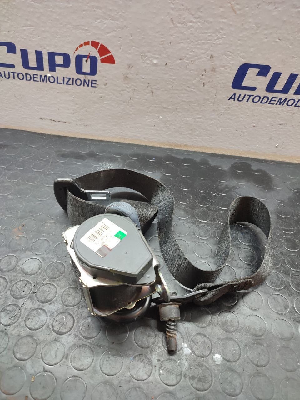 Cintura di sicurezza anteriore destra MERCEDES BENZ CLASSE A W169 2.7 cod: 607718200 - F&P CRASH SRLS - Ricambi Usati