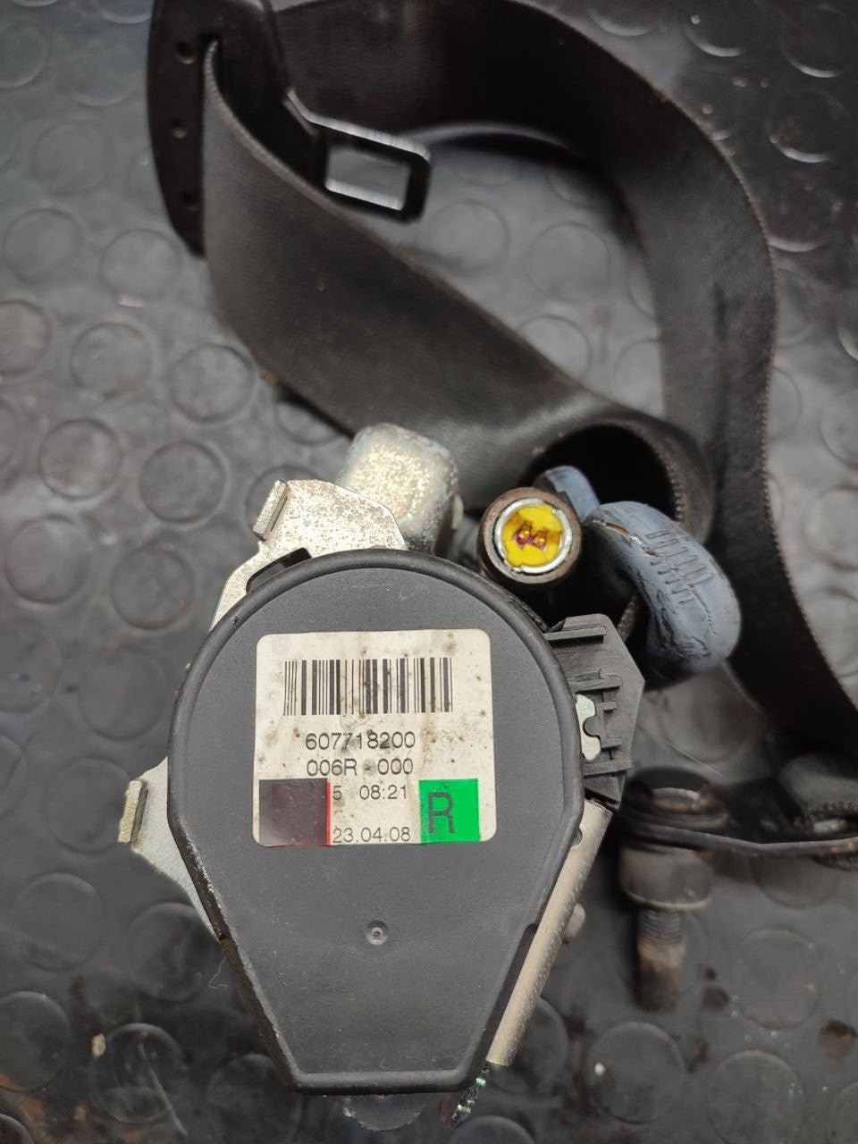 Cintura di sicurezza anteriore destra MERCEDES BENZ CLASSE A W169 2.7 cod: 607718200 - F&P CRASH SRLS - Ricambi Usati