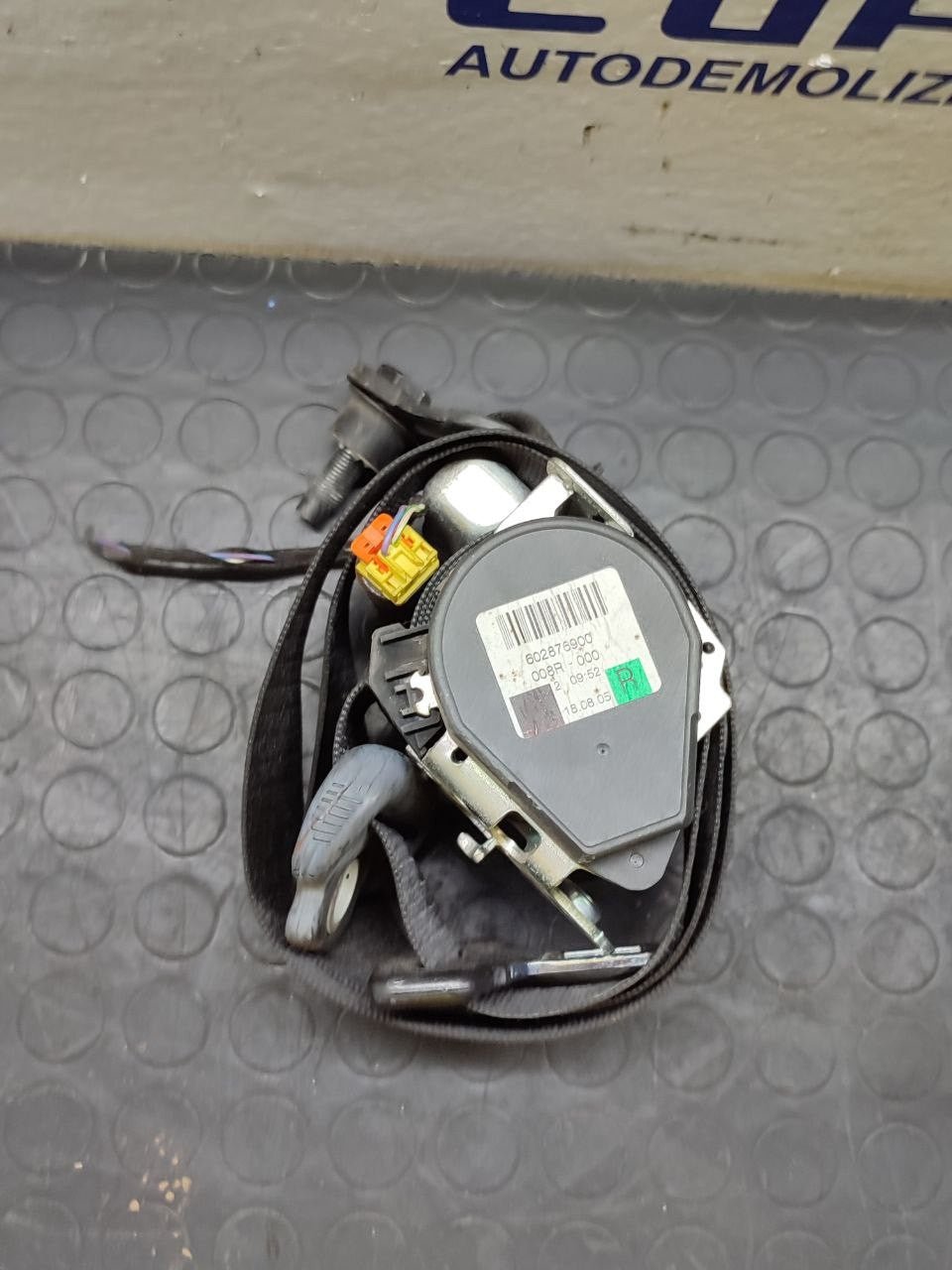 Cintura di sicurezza anteriore destra MERECEDES-BENZ CLASSE A W169 cod: 602876900 - F&P CRASH SRLS - Ricambi Usati